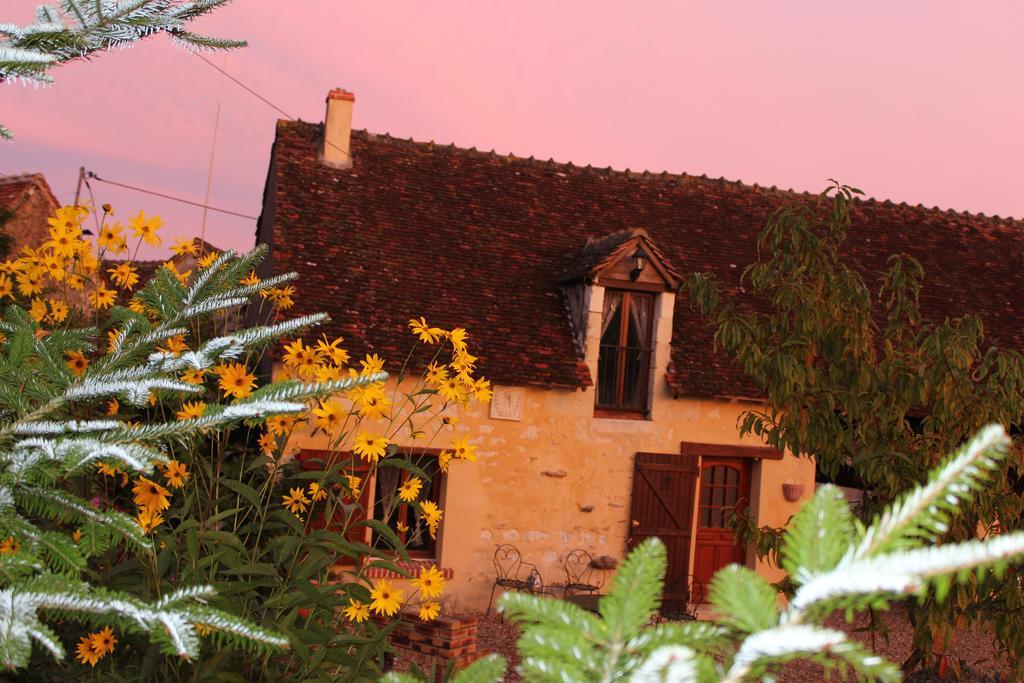 Gites A L'Ombre Des Chenes Châteauvieux Szoba fotó